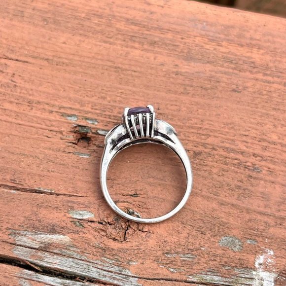 amethyst silver ring - Picture 2 of 9
